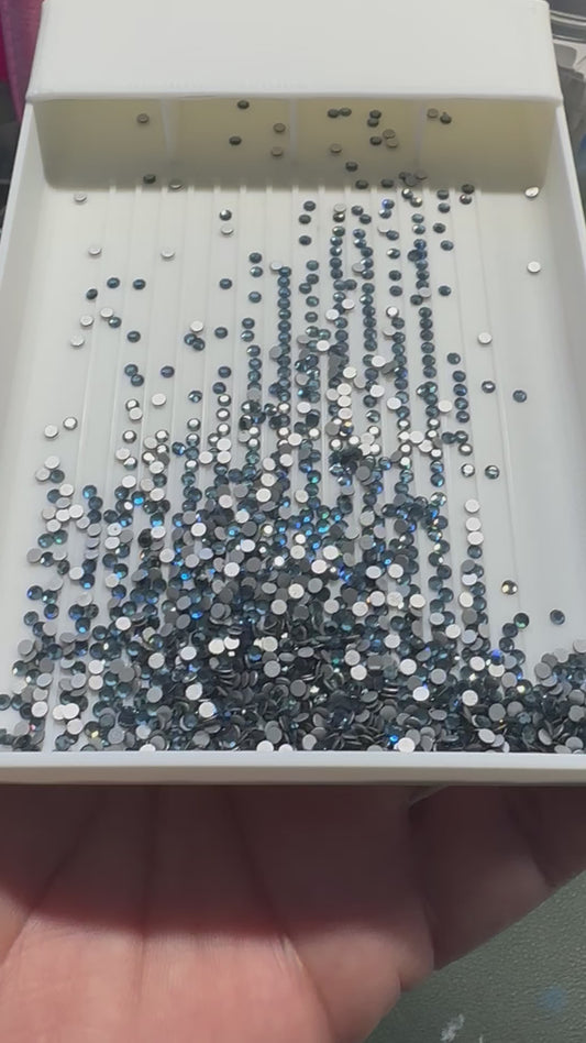 Genuine Swarovski 06ss MONTANA SL Flatback Rhinestones - 144 count